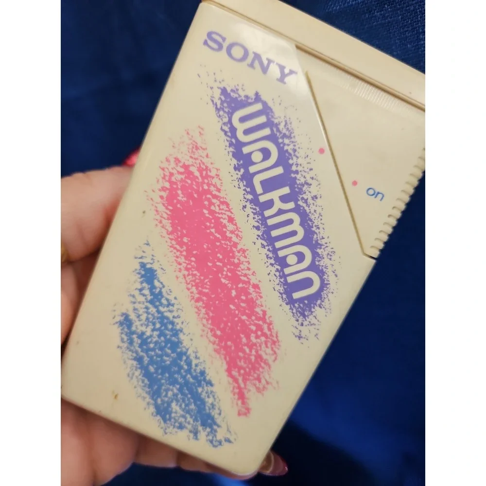 Vintage Sony FM Walkman White Pink Purple SRF 16W Pastels 80s Tested Works